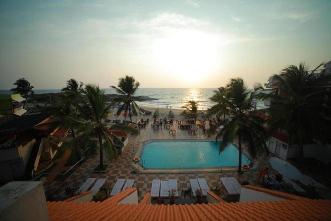 Seaface Beach Resort Ковалам Екстериор снимка
