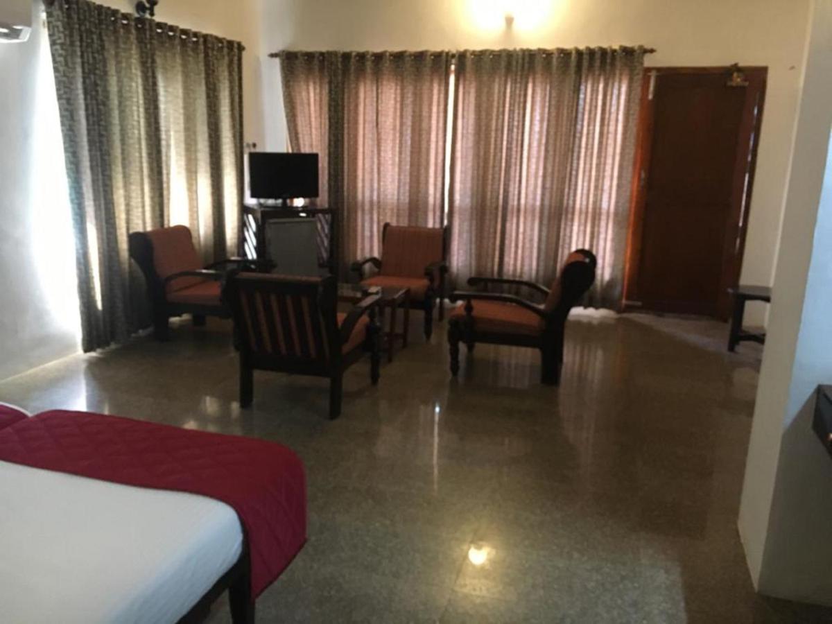 Seaface Beach Resort Ковалам Стая снимка